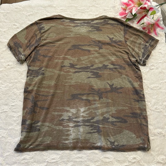 Star Wars - Camo Logo Short Sleeved Cotton Blend T-Shirt - 2X - Worn - Picture 7 of 9